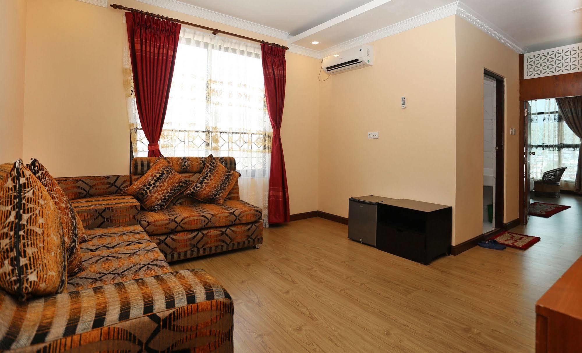 Hotel Pokhara Goodwill Екстериор снимка