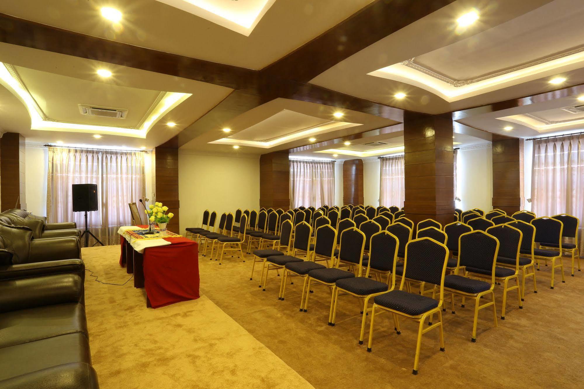 Hotel Pokhara Goodwill Екстериор снимка